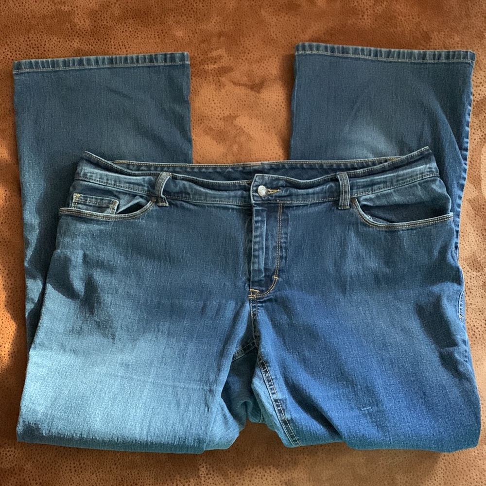 Old Navy Boot-cut Jeans size 18